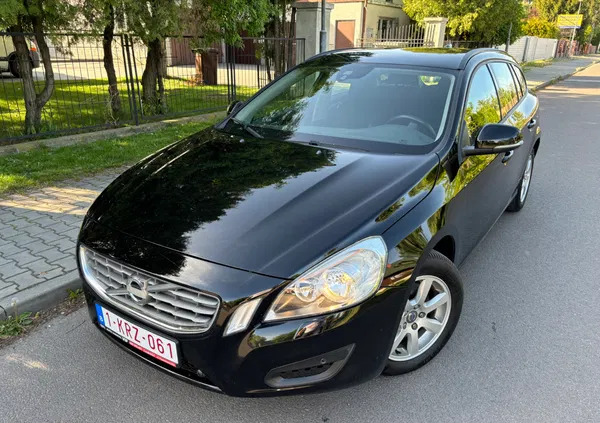 volvo oborniki śląskie Volvo V60 cena 33900 przebieg: 246000, rok produkcji 2012 z Oborniki Śląskie